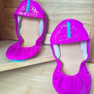 Size 9 Ultraviolet Tieks